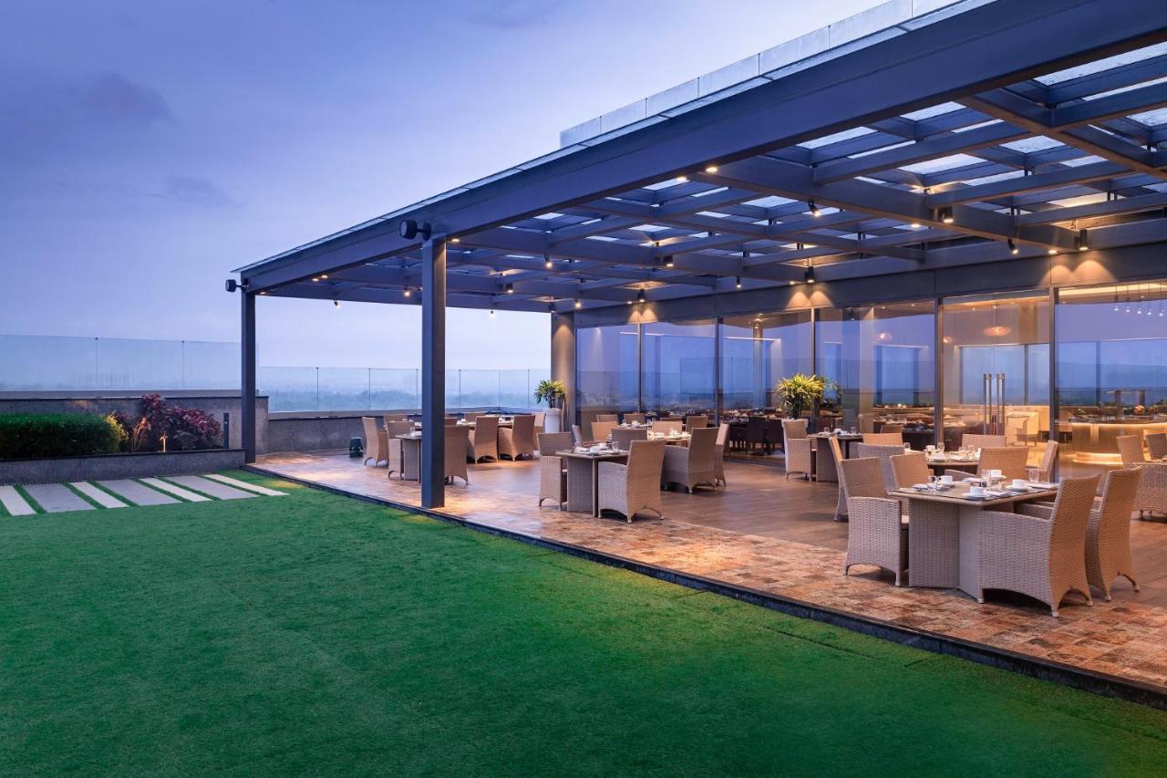 Vivanta Bhubaneswar Dn Square Exterior foto